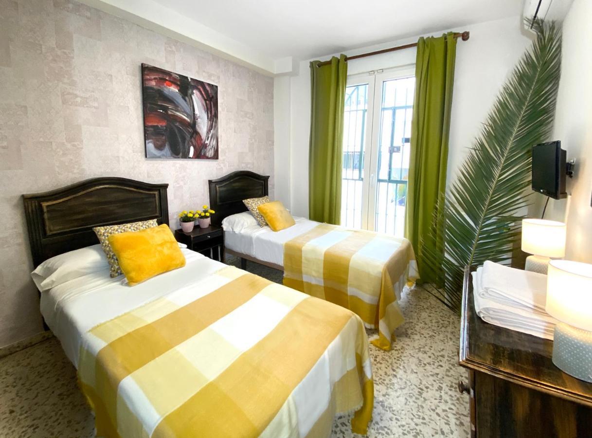 Azahara Pensionat Nerja