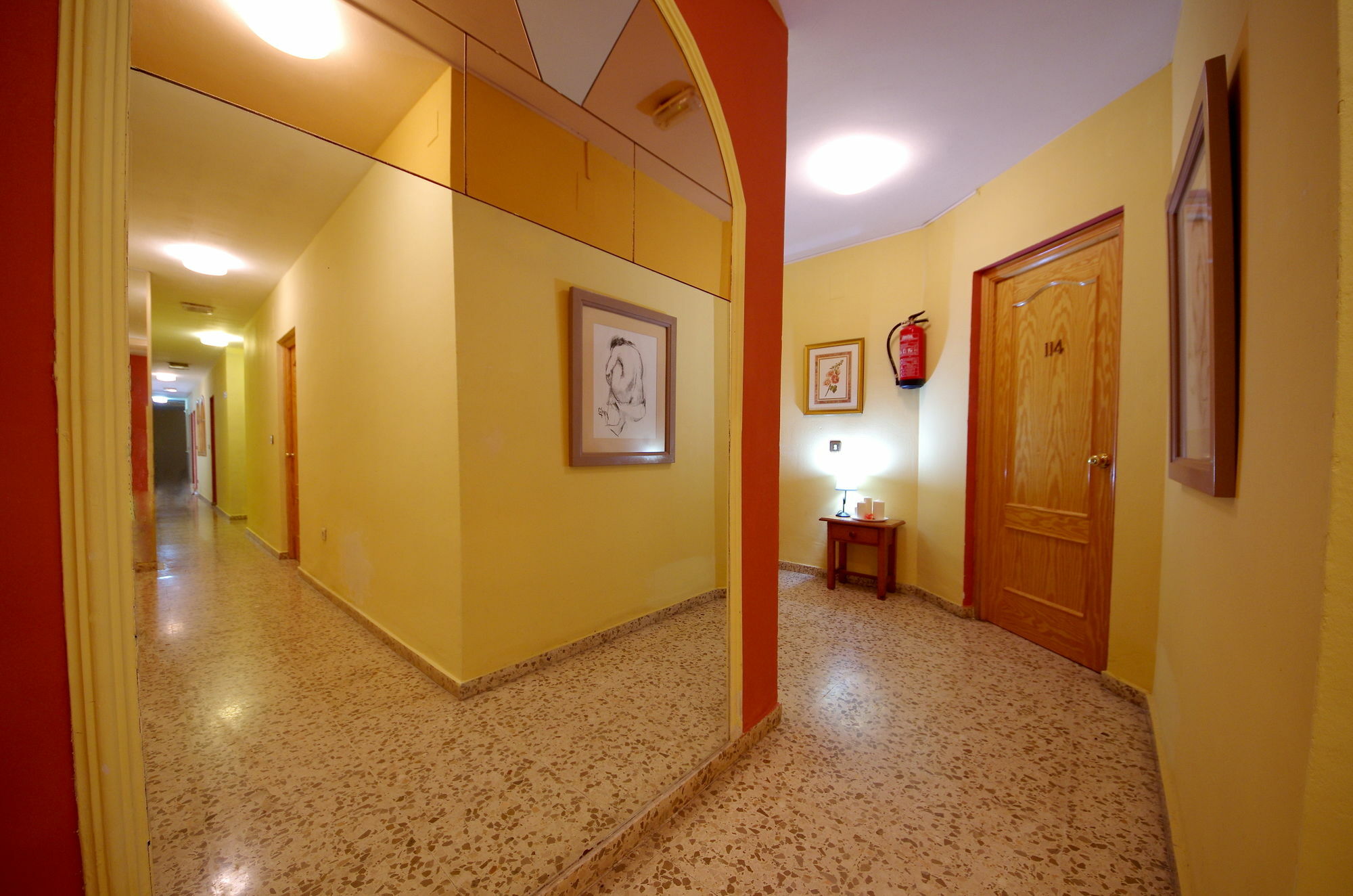 Azahara Pensionat Nerja